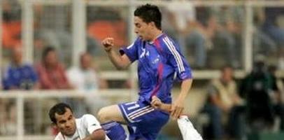 Насри уже чувствует себя очень уверенно уже и в сборной, фото Reuters