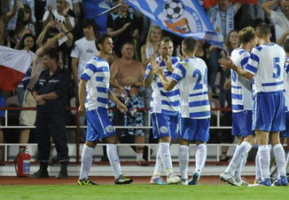 fcsevastopol.com