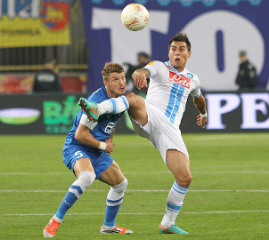 Мандзюк против Варгаса © Станислав Ведмидь, Football.ua