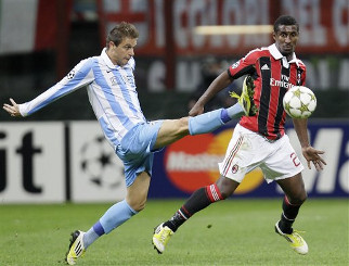 Констан против Хоакина, sports.yahoo.com