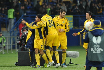 Тайсон принимает поздравления, фото Дмитрия Неймырка, Football.ua