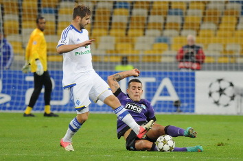 Мигел Велозу в матче против Порту, фото Ильи Хохлова, Football.ua