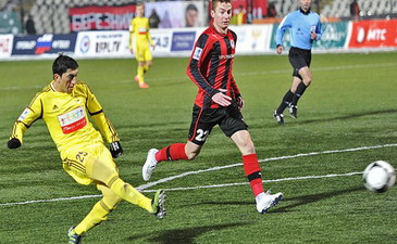 Анжи побеждает на последних минутах, фото: fc-anji.ru