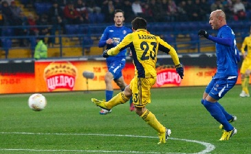 Бланко открывает счет в матче, фото metalist.ua