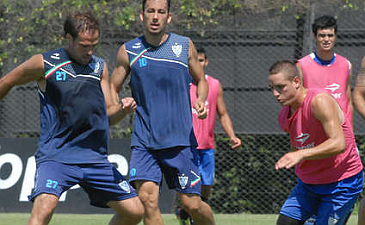 Велес готовится к матчу, Telam