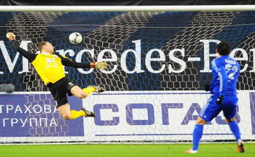 Динамо снова громит соперника, фото: sport-express.ru