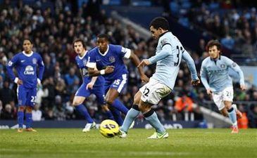 Тевес сравнивает счет, АР