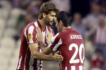 Льоренте и Адурис, EFE