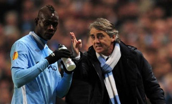 Балотелли и Манчини, mirrorfootball.co.uk