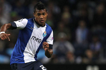 Алекс Сандро, A Bola