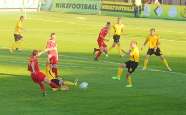 Кировоградское областное дерби в Александрии оказалось одним из самых напряженных матчей сезона, pfcalexandria.com.ua