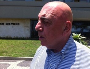 Галлиани работает и в отпуске, globoesporte.globo.com