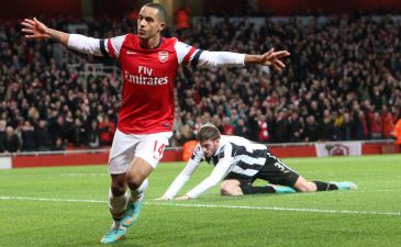 Хет-трик на счету Уолкотта, фото sportinglife.com