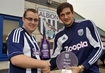 Горан Попов получает награду, wba.co.uk