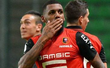 Янн М'Вила, фото le10sport.com