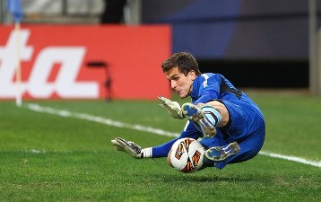 Марсело Гроэ отражает решающий пенальти, gremio.net