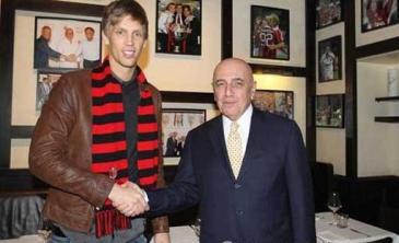 Бартош Саламон, acmilan.com