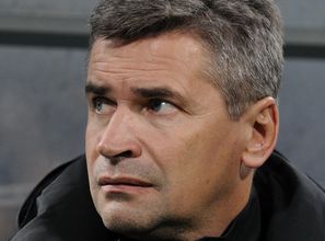 Главный тренер Анатолий Чанцев, фото Ильи Хохлова, Football.ua