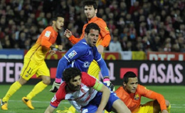 Герой на заднем фоне, фото marca.com