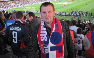 Игорь Кривенко на еврокубковом матче в Лионе, фото из архива И. Кривенко 