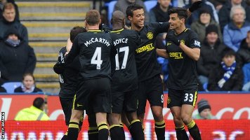 Праздник на улице Уигана, фото bbc.co.uk