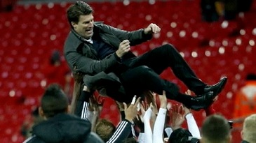 Микаэль Лаудруп привел Суонси к победе в Кубке Лиги. guardian.co.uk