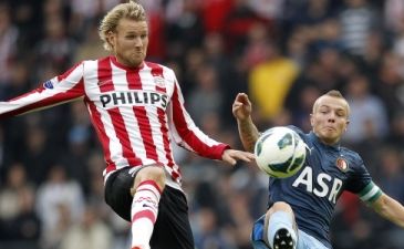 Тойвонен в игре с Фейенордом, фото fcupdate.nl