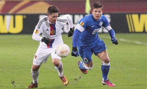 Коноплянка в игре против Базеля, фото Football.ua