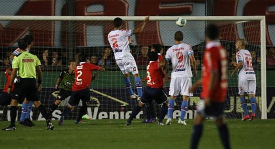 Гол Лисандро Лопеса, lanacion.com