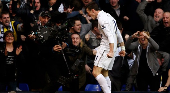 Гарет Бэйл снова забил - на этот раз в матче с Арсеналом, Getty Images