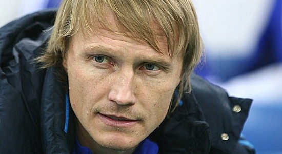 Андрею Гусину в помощь. Фото fcdynamo.kiev.ua