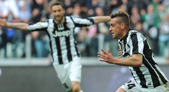 Джаккерини празднует гол в ворота Катаньи, Getty Images