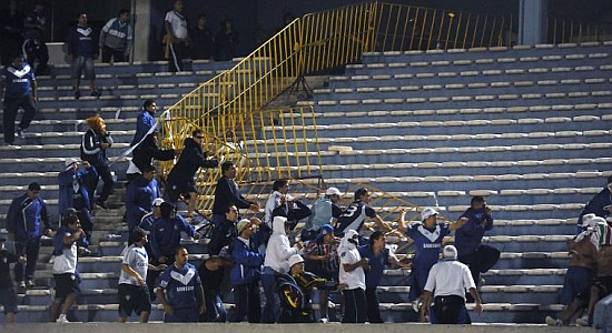 Непорядочные инчас Велеса, conmebol.com