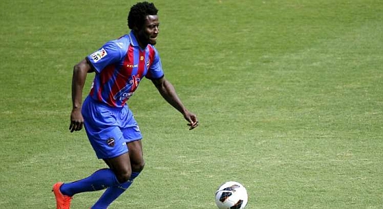 Обафеми Мартинс, Maxppp