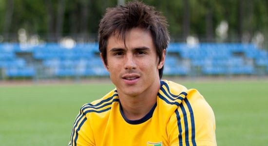 Автор первого гола Виллиан Гомес, фото metalist.ua