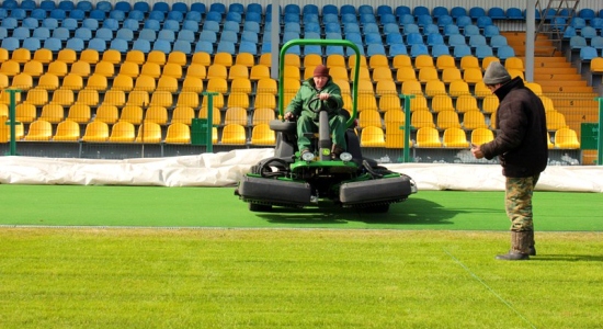  Всем бы в первой лиге такие поляны, pfcalexandria.com.ua