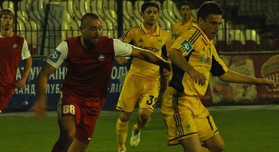 Антонов в игре против Металлиста, фото Евгений Анистрат, Football.ua