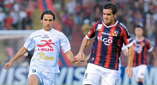 Виктор Феррейра (слева), copaperu.net