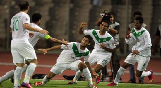 Аль-Ахли празднует выход из группы, фото the-afc.com