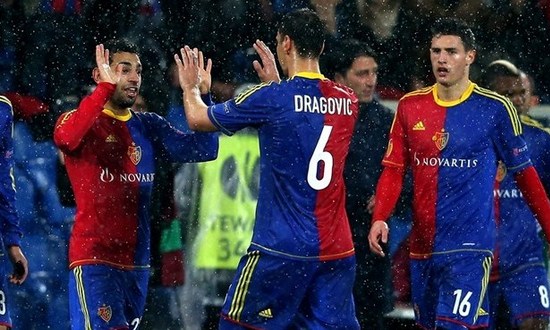 Сала и Драгович радуются забитому голу, Getty Images