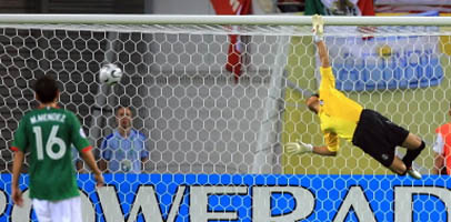 Отразить удар Макси Родригеса Санчес был не в силах