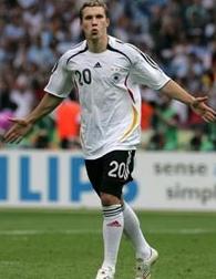 Лукас Подолськи