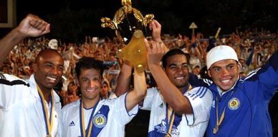 Динамовские бразильцы с трофеем, fcdynamo.kiev.ua