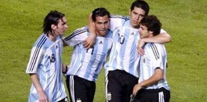 Аргентина уверенно шагает дальше