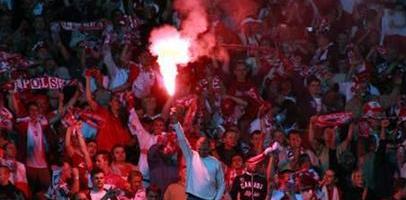 Польские фанаты сорвали проведение матча в Вильнюсе 