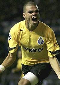 Центральный защитник за 28 миллионов, bbc.co.uk