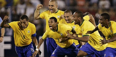 Уругвай - Бразилия. Шоу в полуфинале. ВИДЕО