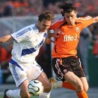 Влад весь в борьбе