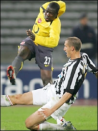 Кьеллини против Эбуе