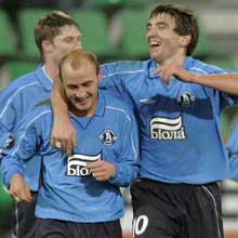 Сергей в объятиях партнеров, uefa.com